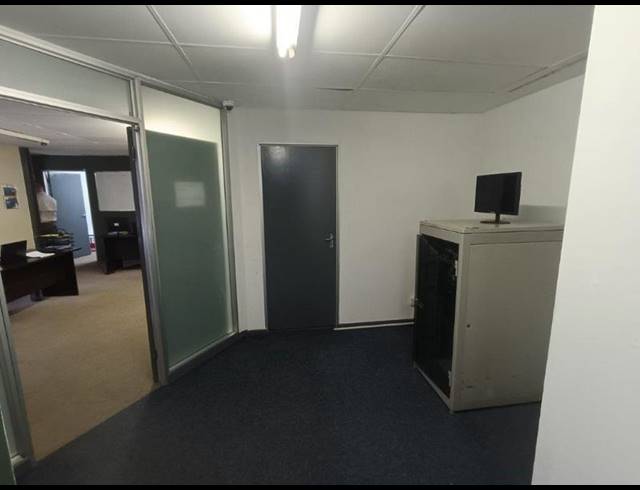 INDUSTRIAL PROPERTY TO RENT IN ROBERTVILLE